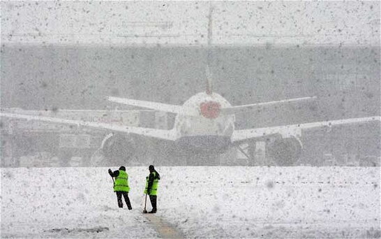 Норвегія через снігопад закрила аеропорт в Осло