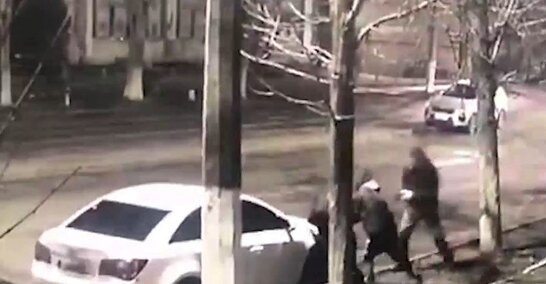 У Києві затримали чоловіків, які напали і пограбували військового