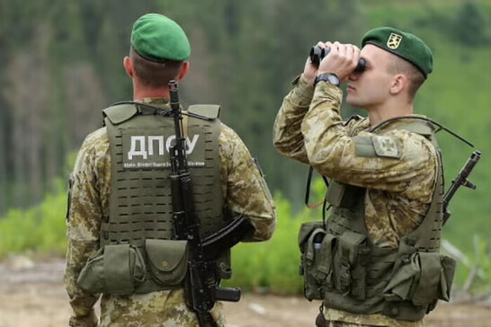 Прикордонники пояснили заборону чоловікам наближатися до кордону у Чернівецькій області