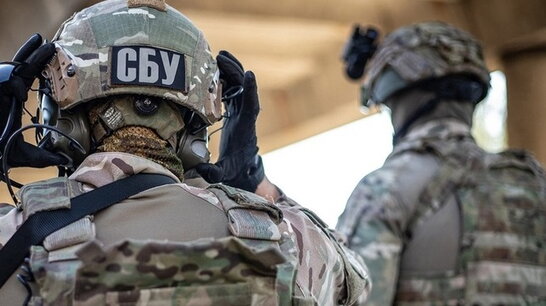 СБУ затримала рецидивістку, яка намагалася вистежити локації української ППО