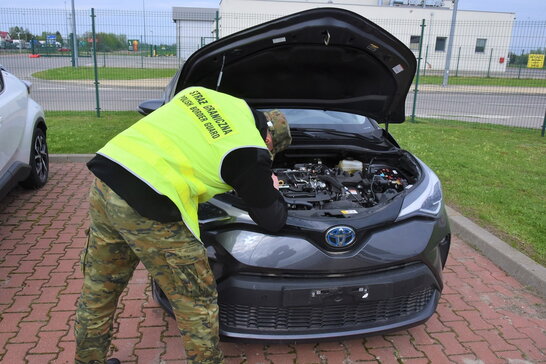 У Польщі затримали українця: вивозив крадене авто за 1,2 млн грн