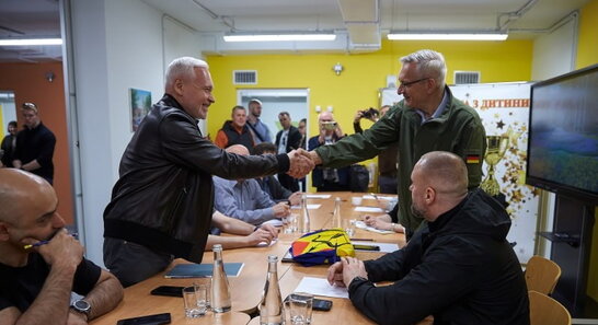 Німеччина відновить усі вибиті вікна в університеті Каразіна у Харкові