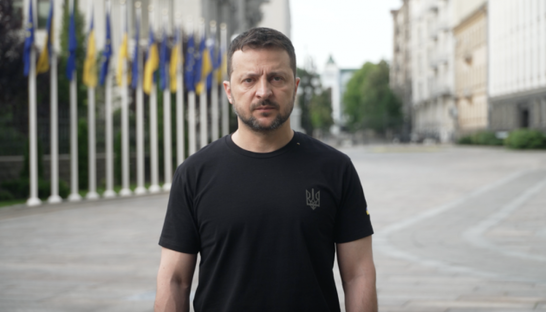 Зеленський: За тиждень росіяни скинули на Україну понад 800 керованих авіабомб