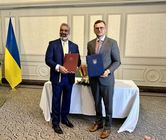 Україна підписала з Маврикієм угоду про безвіз