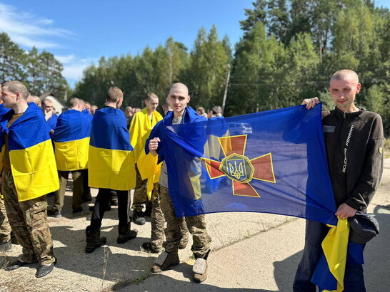 В Україну під час обміну повернулись 92 військовослужбовці системи МВС - Клименко