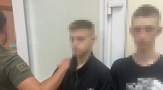 СБУ затримала трьох поплічників РФ, які підпалювали військові авто у прифронтових регіонах