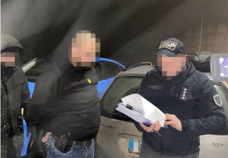 У Миколаєві ДБР викрило схему ухилення від мобілізації: затримано співробітника ТЦК