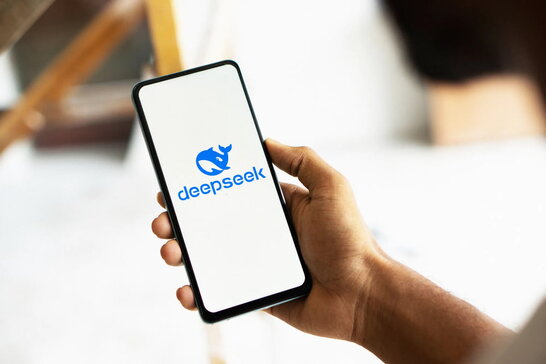 Китайський стартап DeepSeek обійшов ChatGPT і очолив рейтинг додатків в США