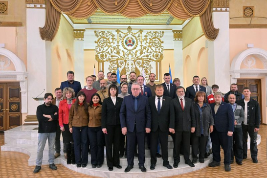 Росіяни організували в окупованому Луганську пропагандистський «антифашистський форум»