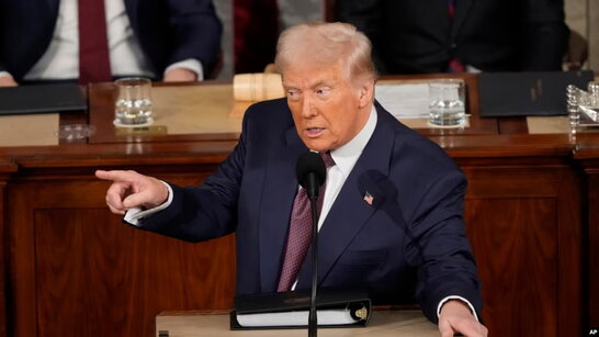 Трамп попередив Зеленського про можливі проблеми через вихід з угоди щодо рідкісноземельних копалин