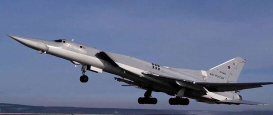 Російський бомбардувальник Ту-22М3 знищили дроном українські військові - Сирський