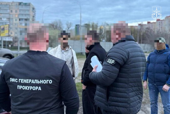 Посадовець Міноборони за гроші працевлаштовував чоловіків з метою бронювання: йому повідомили про підозру