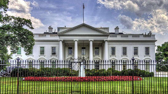 У США понад 11 тисяч держслужбовців мали відкритий доступ до планів Білого дому — WP