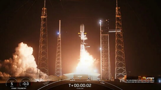 SpaceX успішно вивела на орбіту чергову партію із 23 супутників Starlink