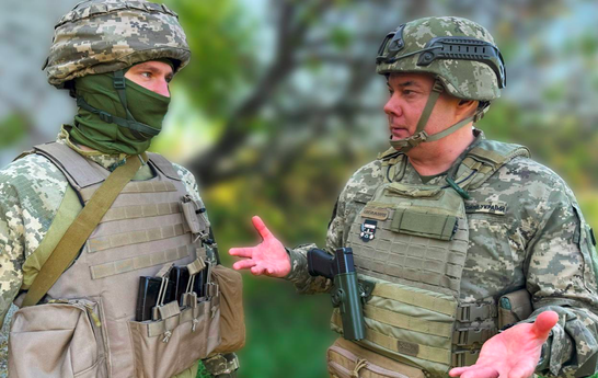 Ворог зазнає шалених втрат, але не полишає спроб прориву — Наєв