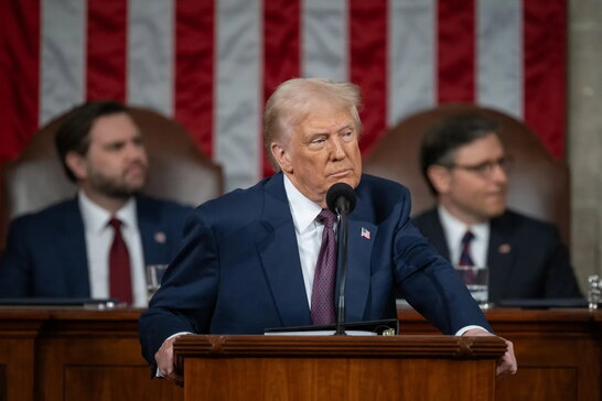 Трамп звинуватив Китай у порушенні нової торговельної угоди зі США