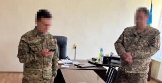 На Прикарпатті начальника ТЦК підозрюють у фальсифікації даних про мобілізованих — ДБР