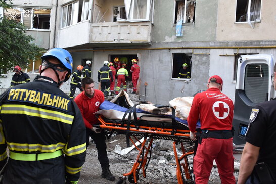 У Луцьку кількість постраждалих через нічну атаку РФ зросла до 30, загинув молодий чоловік