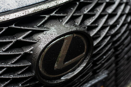 Названо 10 найнадійніших вживаних авто Lexus: перелік моделей