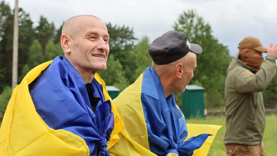 Україна звільнила нову групу важкопоранених і тяжкохворих військових із російського полону