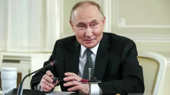 Путін знову заявив про «один народ»: що він говорив на ПМЕФ