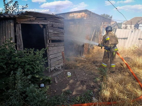 Мешканка Миколаївщини отримала опіки, спалюючи суху траву у власному дворі