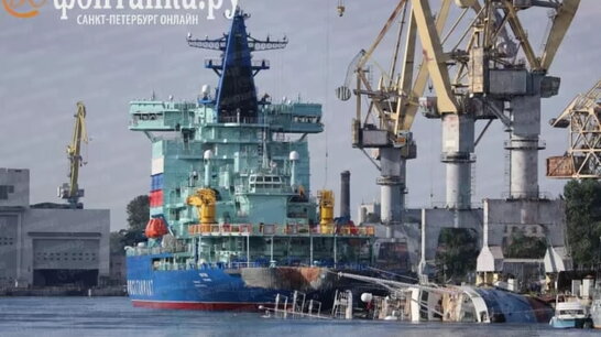 У Петербурзі під час добудови затонув новий російський буксир