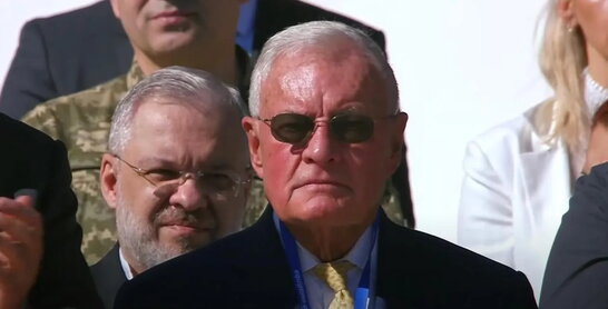 Спецпредставник президента США Кіт Келлог відвідав урочистості до Дня Незалежності в Києві
