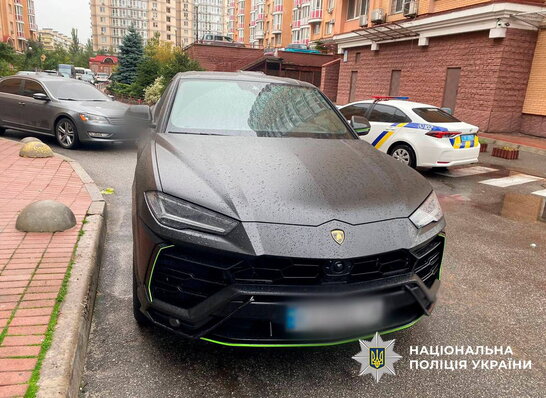 У Києві в Lamborghini знайшли тіло відомого блогера та підприємця з простреленою головою