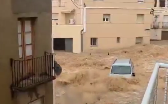 Каталонію й Валенсію накрив потужний шторм