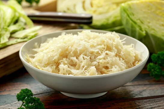 Квашена капуста: у чому полягає користь і чи може нашкодити