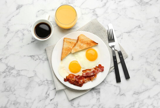 Що їсти зранку, щоб не втомлюватися: 12 енергетичних продуктів