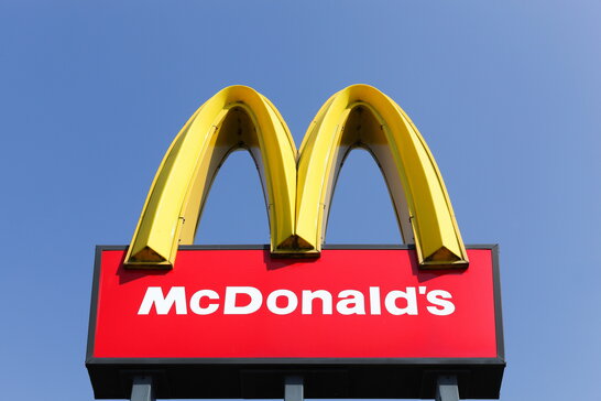 "Блювотний протест" у McDonald’s та картини щурів: 5 реальних новин 1975 року, в які важко повірити