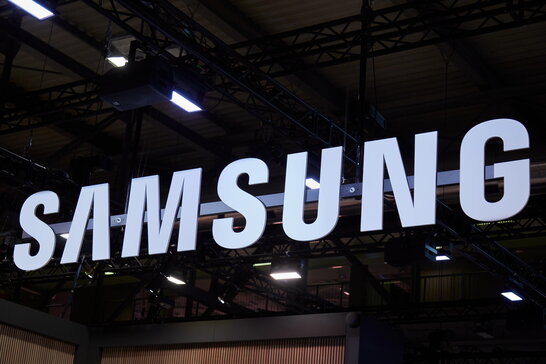 Samsung розробляє Wide Fold як відповідь на складаний iPhone