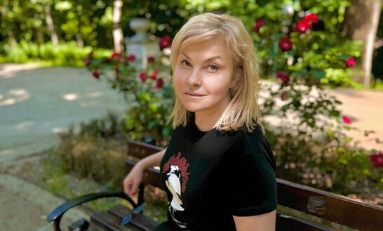 Бурмака має чоловіка, з яким «добре разом», але «шлюб не для мене в принципі»