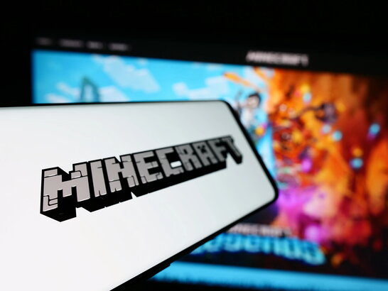 Adidas випустила нову лінійку взуття у стилі Minecraft
