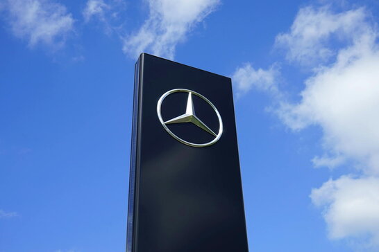 Mercedes отримає автомобільний ШІ – він пояснює свої дії