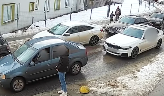 У Львові водій сигналив під час хвилини мовчання — на нього склали протокол
