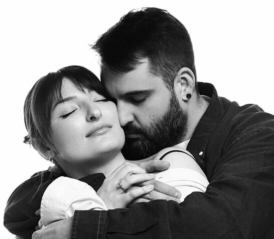 Гумористка Анастасія Оруджова оголосила про заручини