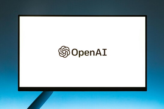 Зарплати в OpenAI сягнули $685 тисяч на рік – звіт