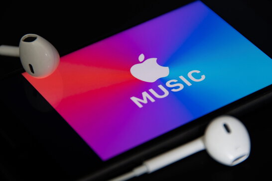 В Apple Music зміни: музику з ШІ почнуть маркувати