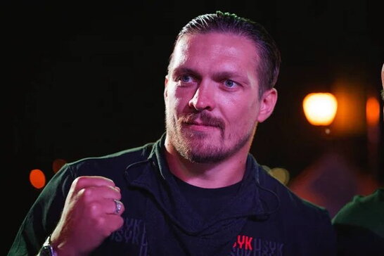 Усик анонсував три фінальні бої перед завершенням кар’єри