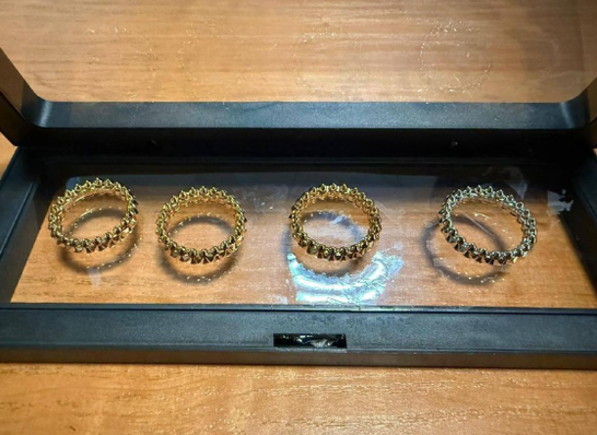 У Раві-Руській зупинили контрабанду аксесуарів Cartier, Chanel, Messika на 1,5 млн грн