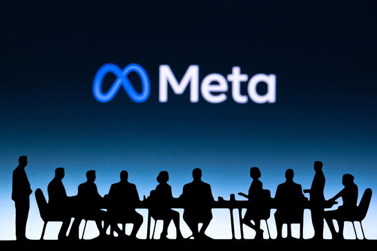 Meta згортає метавсесвіт у VR і переходить на мобільний напрям