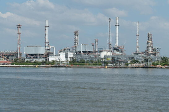 Світові ціни на нафту підскочили через загострення конфлікту з Іраном