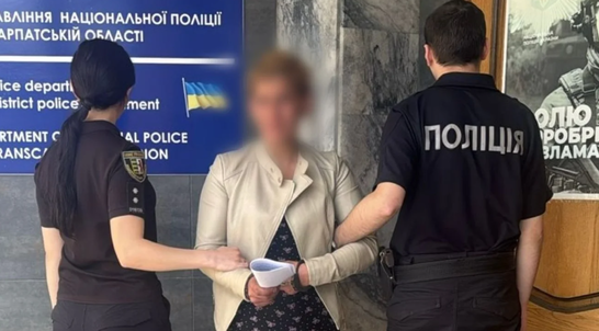 На Закарпатті жінка здала в «оренду» власних дітей за $1000