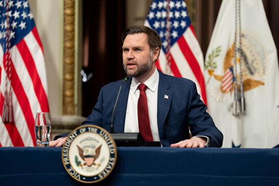 Венс заявив про кілька версій плану перемир’я між США та Іраном