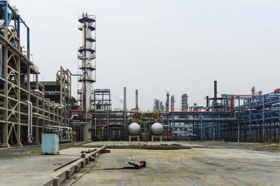 Ціни на нафту і газ у Європі впали після відкриття Ормузької протоки