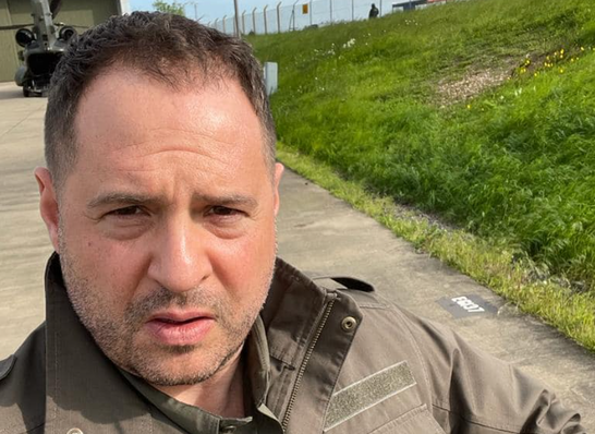 "Суспільне": адвокат заявив про платну камеру для Єрмака