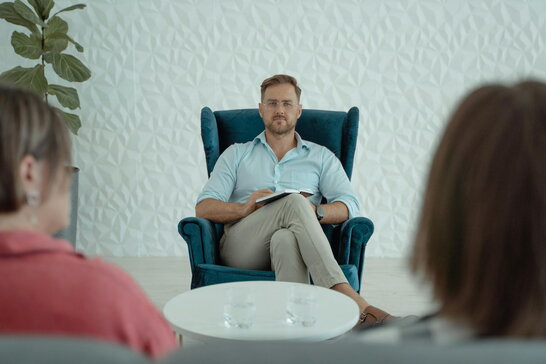 10 ознак глибокої самотності у чоловіків – психолог